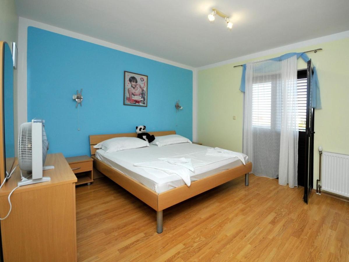 Roso Apartment With Sea View Trogir Ngoại thất bức ảnh