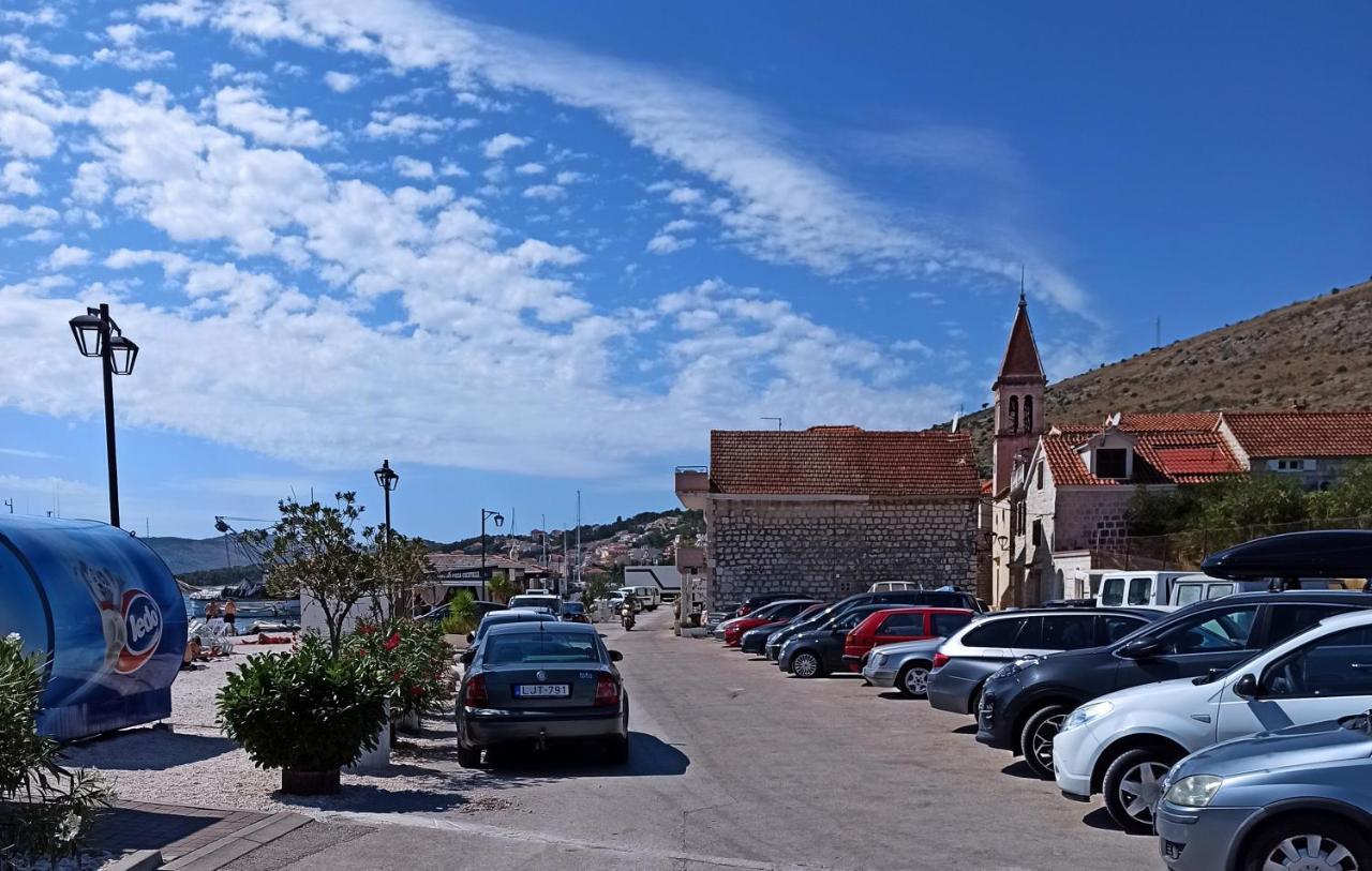 Roso Apartment With Sea View Trogir Ngoại thất bức ảnh